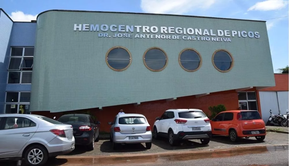 Ministério do trabalho intima governo Rafael a regularizar Hemopi de Picos por funciona sem alvará sanitário e com jornada de trabalho degradante 